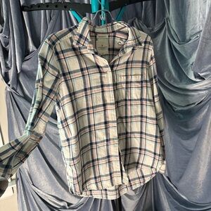 American Eagle boyfriend fit plaid button down size medium